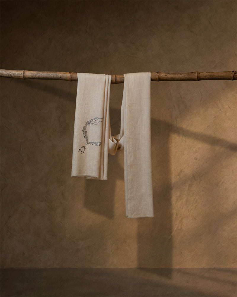 Hock Roan Cashmere stole Ivory stole from the Ashwaa Equestrian collection