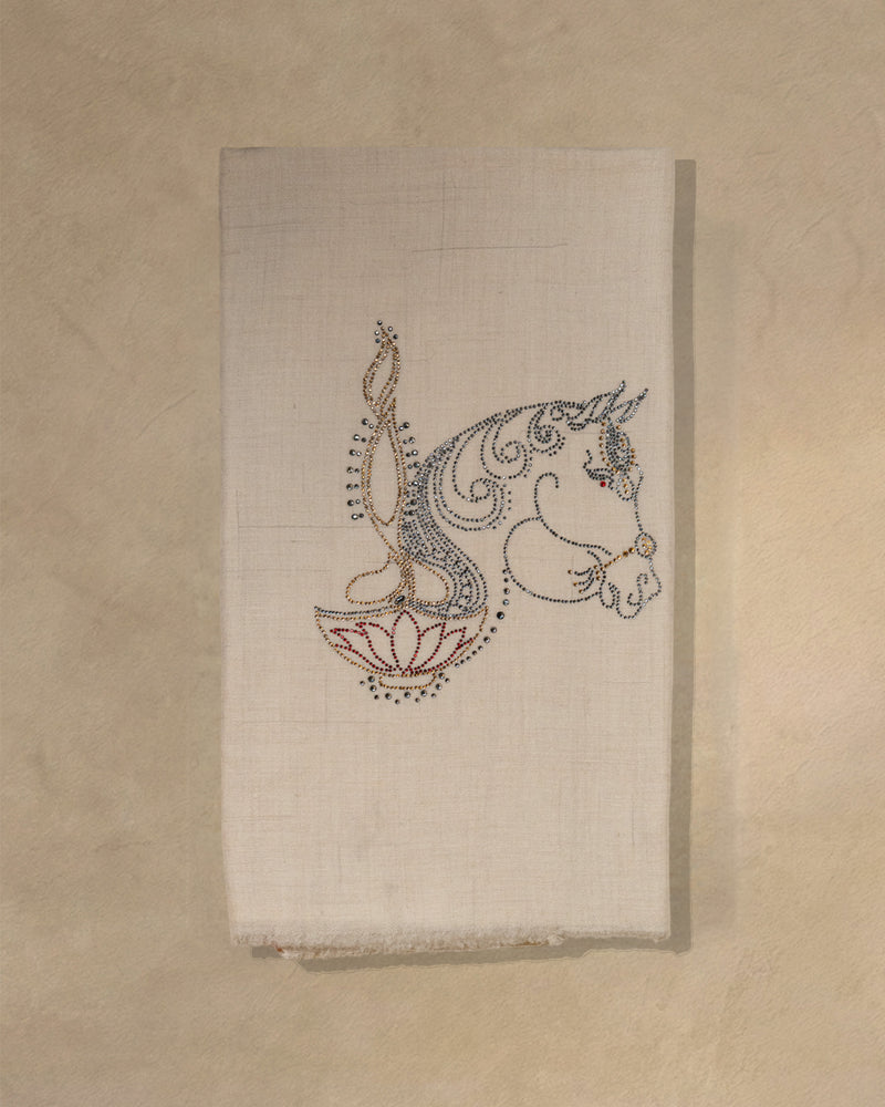 Forelock Flame Cashmere stole Ivory stole from the Ashwaa Equestrian collection