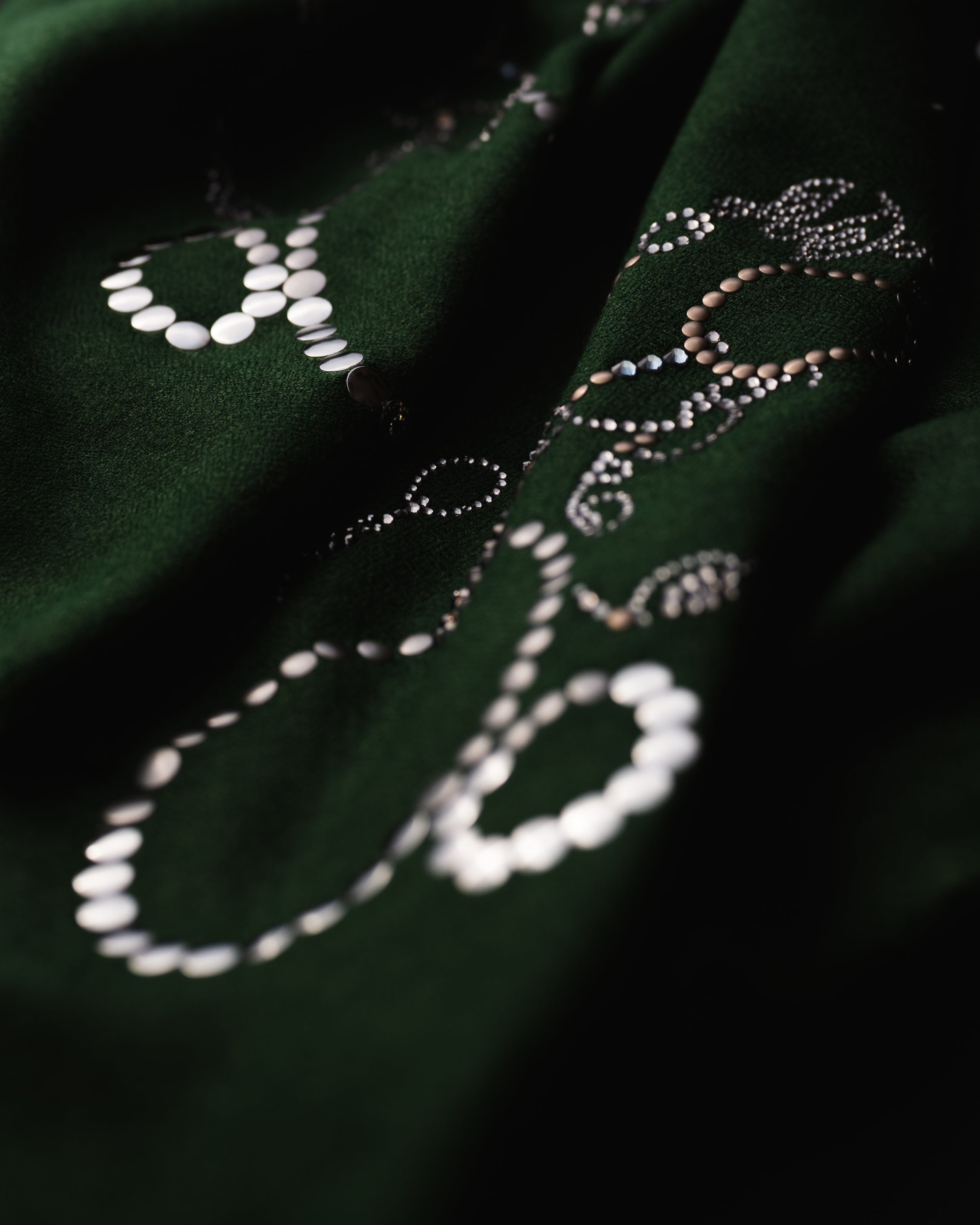 Spur Glint Wool Stole — Green stole from the Ashwaa Equestrian collection