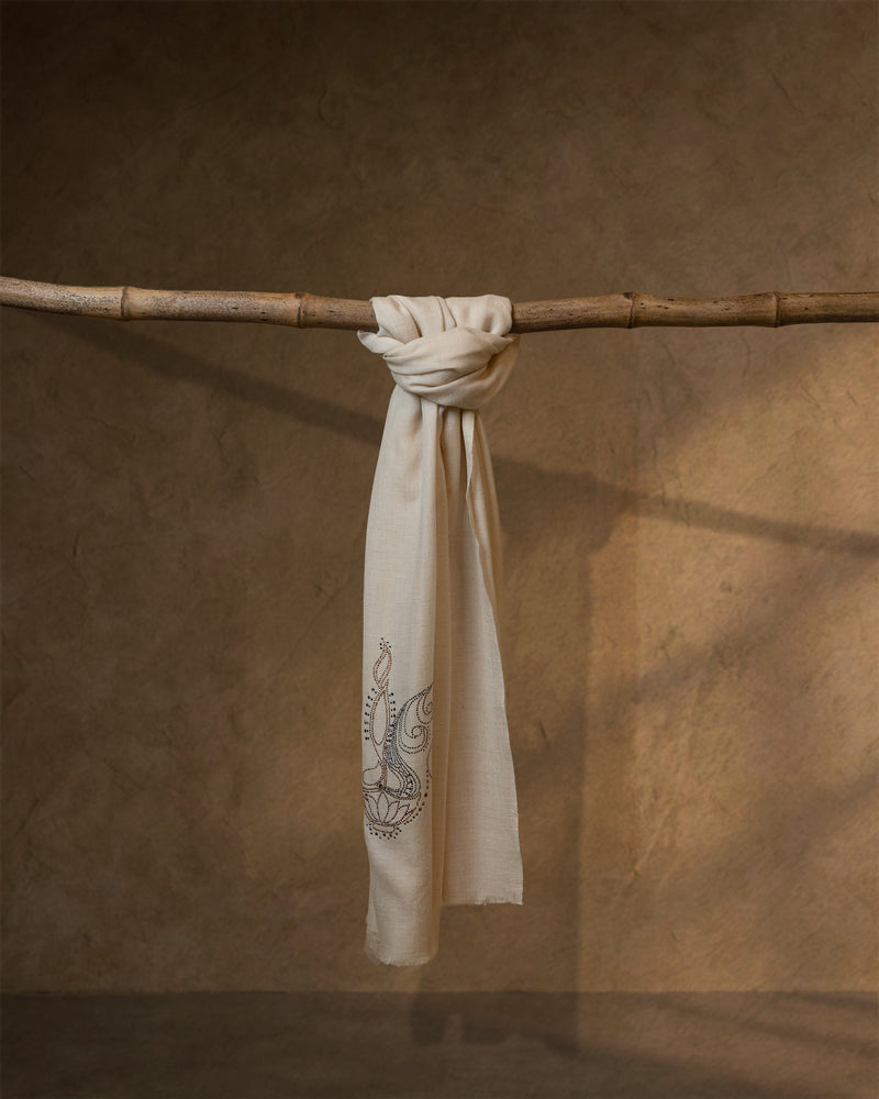 Forelock Flame Cashmere Stole — Cream stole from the Ashwaa Equestrian collection