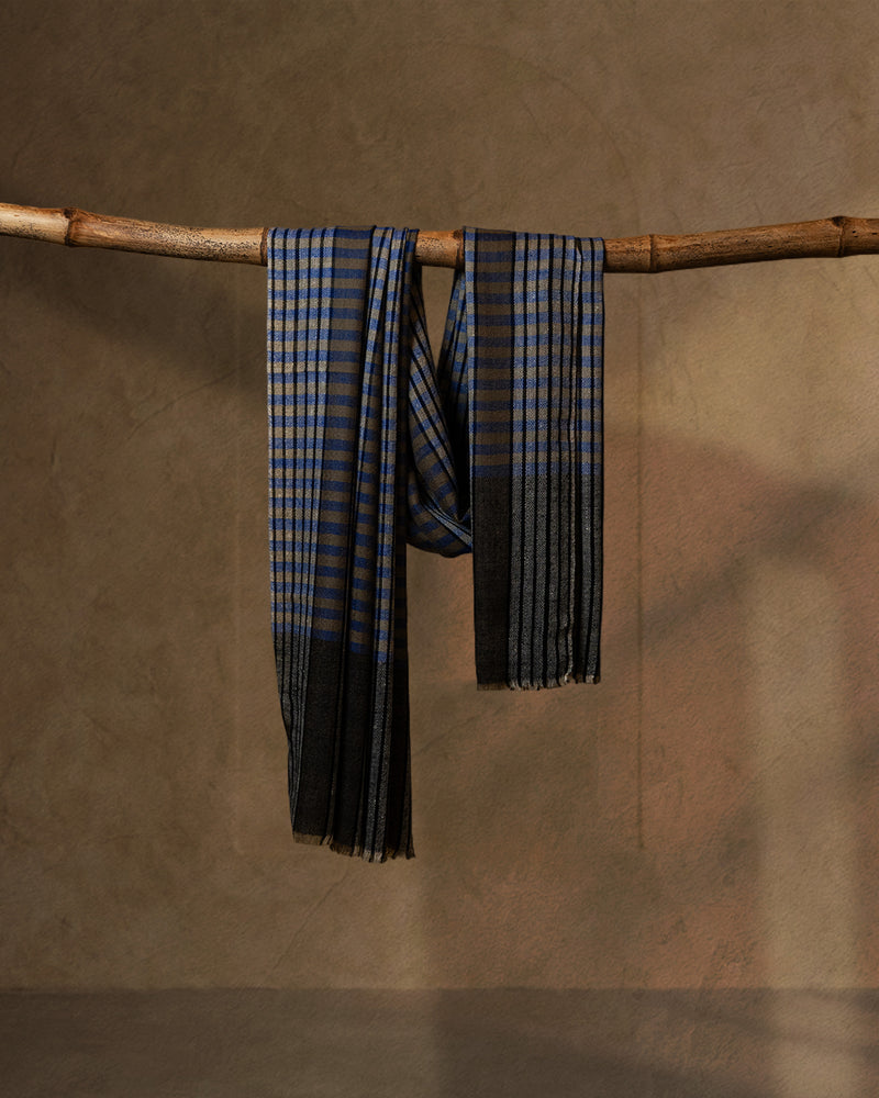 Flax Cross Cashmere Stole  Beige stole from the Ashwaa Sunrise collection